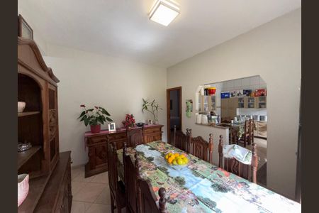 Casa à venda com 180m², 3 quartos e 1 vagaSala