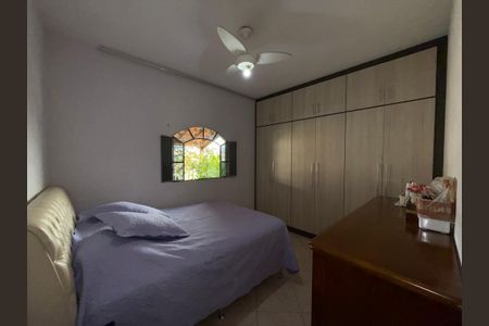 Casa à venda com 180m², 3 quartos e 1 vagaQuarto