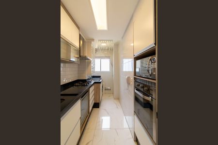 Apartamento para alugar com 86m², 2 quartos e 2 vagas Apartamento para alugar com 86m², 2 quartos e 2 vagasCozinha