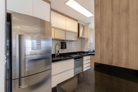 Apartamento para alugar com 86m², 2 quartos e 2 vagas Apartamento para alugar com 86m², 2 quartos e 2 vagasCozinha