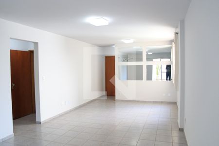 Sala de apartamento para alugar com 3 quartos, 127m² em Setor Oeste, Goiânia
