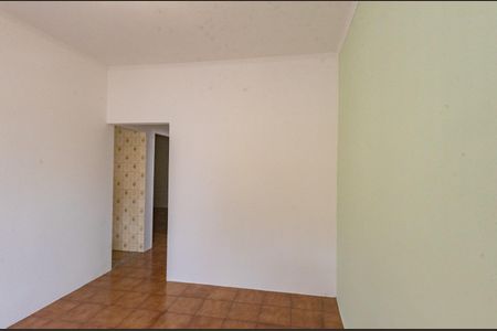 Casa à venda com 140m², 2 quartos e 3 vagas Casa à venda com 140m², 2 quartos e 3 vagasSala