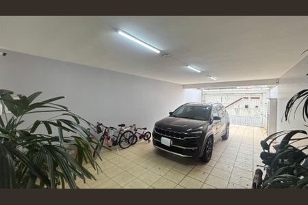 Casa para alugar com 276m², 3 quartos e 3 vagas Casa para alugar com 276m², 3 quartos e 3 vagasGaragem