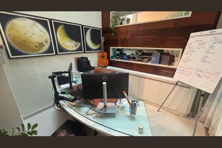 Casa para alugar com 276m², 3 quartos e 3 vagas Casa para alugar com 276m², 3 quartos e 3 vagasEscritório