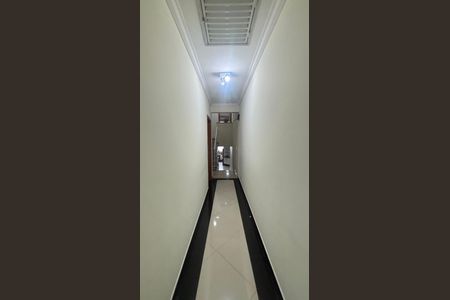 Casa para alugar com 276m², 3 quartos e 3 vagas Casa para alugar com 276m², 3 quartos e 3 vagasCorredor