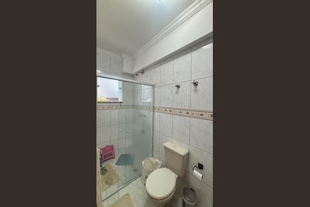 Casa para alugar com 276m², 3 quartos e 3 vagas Casa para alugar com 276m², 3 quartos e 3 vagasBanheiro da Suíte 2
