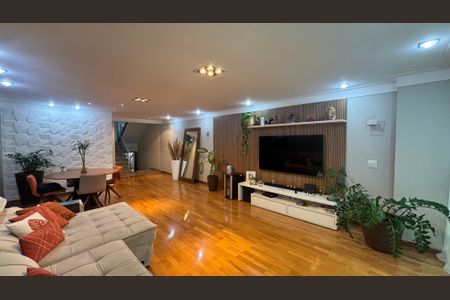 Sala de casa para alugar com 3 quartos, 276m² em Vila Valparaíso, Santo André