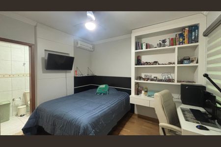 Casa para alugar com 276m², 3 quartos e 3 vagas Casa para alugar com 276m², 3 quartos e 3 vagasSuíte 3