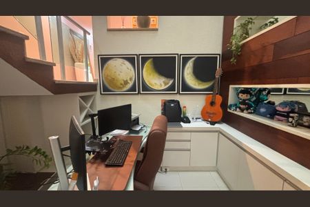 Casa para alugar com 276m², 3 quartos e 3 vagas Casa para alugar com 276m², 3 quartos e 3 vagasEscritório