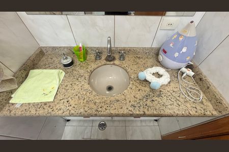Casa para alugar com 276m², 3 quartos e 3 vagas Casa para alugar com 276m², 3 quartos e 3 vagasBanheiro da Suíte 2