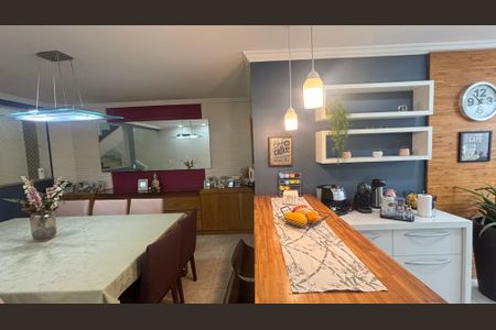 Casa para alugar com 276m², 3 quartos e 3 vagas Casa para alugar com 276m², 3 quartos e 3 vagasCozinha