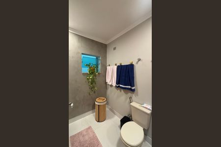 Casa para alugar com 276m², 3 quartos e 3 vagas Casa para alugar com 276m², 3 quartos e 3 vagasBanheiro da Suíte