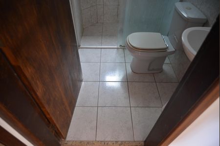 Apartamento à venda com 70m², 2 quartos e 2 vagasBanheiro Social