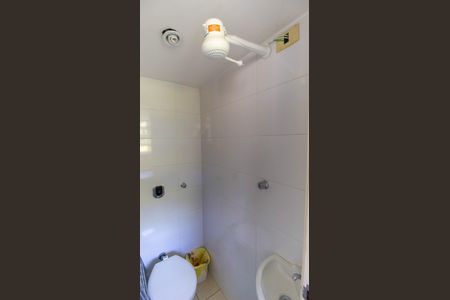 Apartamento para alugar com 120m², 3 quartos e 1 vaga Apartamento para alugar com 120m², 3 quartos e 1 vagaBanheiro de Serviço