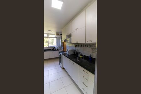 Apartamento para alugar com 120m², 3 quartos e 1 vaga Apartamento para alugar com 120m², 3 quartos e 1 vagaCozinha
