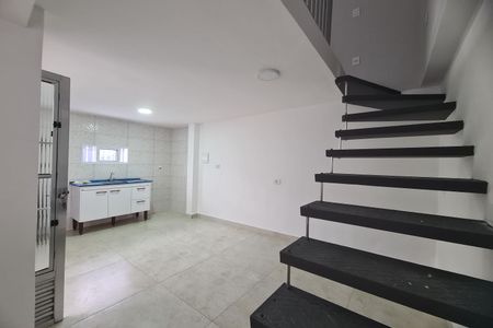 Sala/Cozinha de casa para alugar com 1 quarto, 40m² em Vila Nova Pauliceia, São Paulo