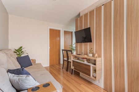 Sala de apartamento à venda com 2 quartos, 50m² em Rubem Berta, Porto Alegre