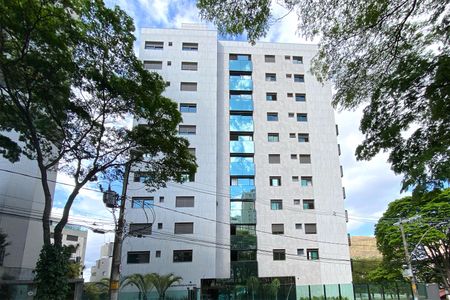 Apartamento à venda com 82m², 2 quartos e 2 vagas Apartamento à venda com 82m², 2 quartos e 2 vagasFachada