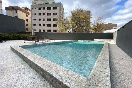 Apartamento à venda com 82m², 2 quartos e 2 vagas Apartamento à venda com 82m², 2 quartos e 2 vagasÁrea comum - Piscina