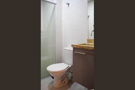 Banheiro de apartamento para alugar com 1 quarto, 36m² em Vila Azevedo, São Paulo