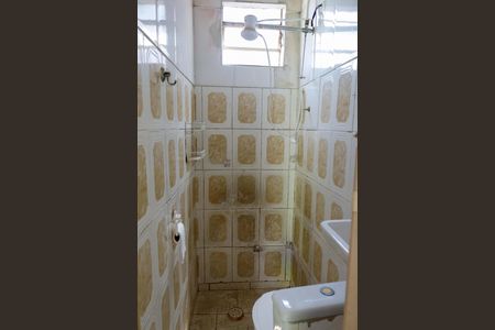 Banheiro de casa para alugar com 1 quarto, 20m² em Jaguaribe, Osasco