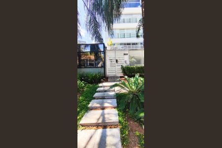 Apartamento à venda com 57m², 2 quartos e 1 vaga Apartamento à venda com 57m², 2 quartos e 1 vagaFachada