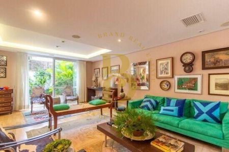 Casa à venda com 4 quartos, 620m² em Jardim Silvia (Zona Oeste), São Paulo