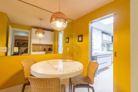 Casa à venda com 4 quartos, 620m² em Jardim Silvia (Zona Oeste), São Paulo