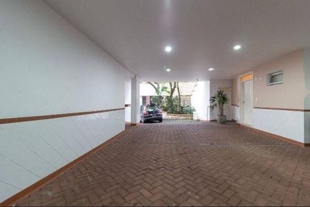Casa à venda com 4 quartos, 620m² em Jardim Silvia (Zona Oeste), São Paulo