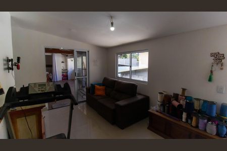 Sala de apartamento para alugar com 2 quartos, 90m² em Piratininga, Niterói