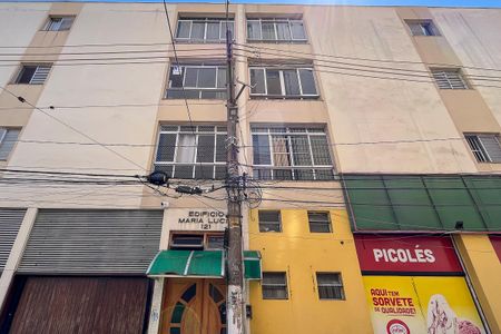 Apartamento à venda com 100m², 3 quartos e 1 vagaFachada + plaquinha