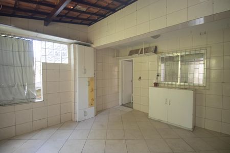 Apartamento para alugar com 76m², 2 quartos e 1 vaga Apartamento para alugar com 76m², 2 quartos e 1 vagaÁrea de Serviço