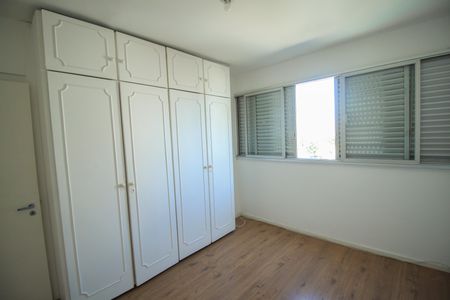 Quarto 1 de apartamento para alugar com 2 quartos, 56m² em Parque da Mooca, São Paulo