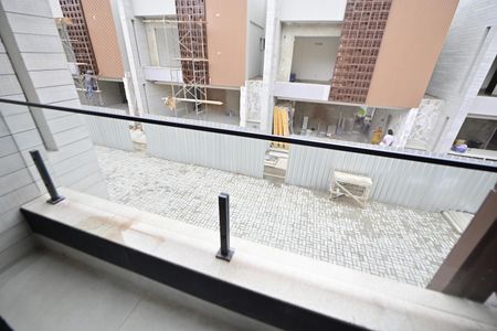 Casa de condomínio para alugar com 153m², 3 quartos e 2 vagasVaranda 
