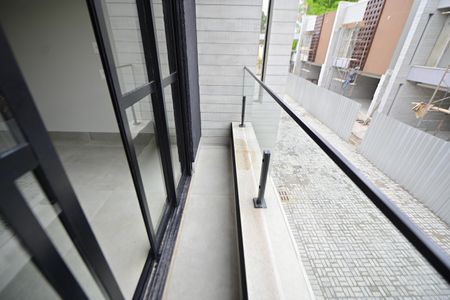 Varanda  de casa de condomínio para alugar com 3 quartos, 153m² em Vila Rosa, Goiânia