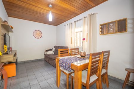Sala de casa à venda com 2 quartos, 270m² em Jaguaribe, Osasco