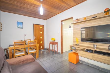 Sala de casa à venda com 2 quartos, 270m² em Jaguaribe, Osasco