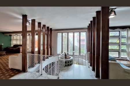 Casa à venda com 521m², 6 quartos e 6 vagas Casa à venda com 521m², 6 quartos e 6 vagasDetalhe