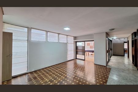 Casa à venda com 521m², 6 quartos e 6 vagas Casa à venda com 521m², 6 quartos e 6 vagasSala 3