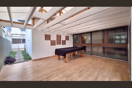 Casa à venda com 521m², 6 quartos e 6 vagas Casa à venda com 521m², 6 quartos e 6 vagasEspaço de Jogos