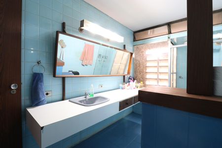 Casa à venda com 521m², 6 quartos e 6 vagasBanheiro Social