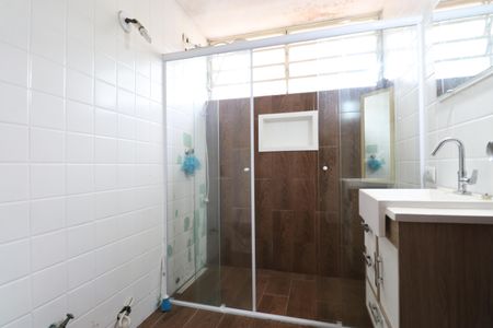 Casa à venda com 521m², 6 quartos e 6 vagasEdícula - Banheiro 