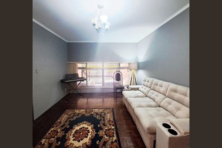 Casa para alugar com 150m², 4 quartos e 2 vagas Casa para alugar com 150m², 4 quartos e 2 vagasSala