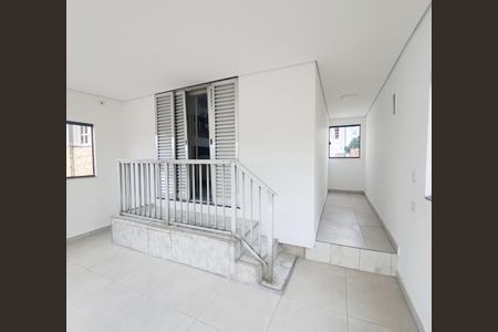 Varanda de casa para alugar com 4 quartos, 150m² em Presidente Altino, Osasco