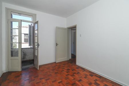 Quarto 1 de apartamento à venda com 2 quartos, 68m² em Petrópolis, Porto Alegre