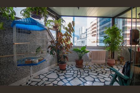 Apartamento à venda com 140m², 3 quartos e 1 vaga Apartamento à venda com 140m², 3 quartos e 1 vagaVaranda