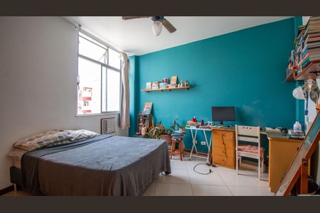 Apartamento à venda com 140m², 3 quartos e 1 vaga Apartamento à venda com 140m², 3 quartos e 1 vagaQuarto 1