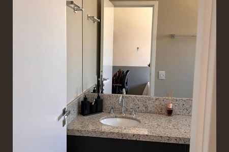 Casa de condomínio à venda com 95m², 2 quartos e 2 vagas Casa de condomínio à venda com 95m², 2 quartos e 2 vagasBanheiro da suíte 1
