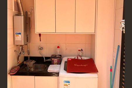 Casa de condomínio à venda com 95m², 2 quartos e 2 vagas Casa de condomínio à venda com 95m², 2 quartos e 2 vagasÁrea de Serviço