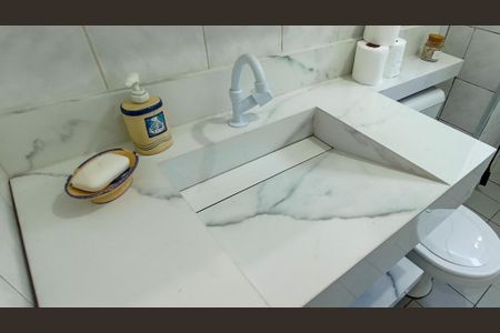 Apartamento à venda com 56m², 2 quartos e sem vagaBanheiro